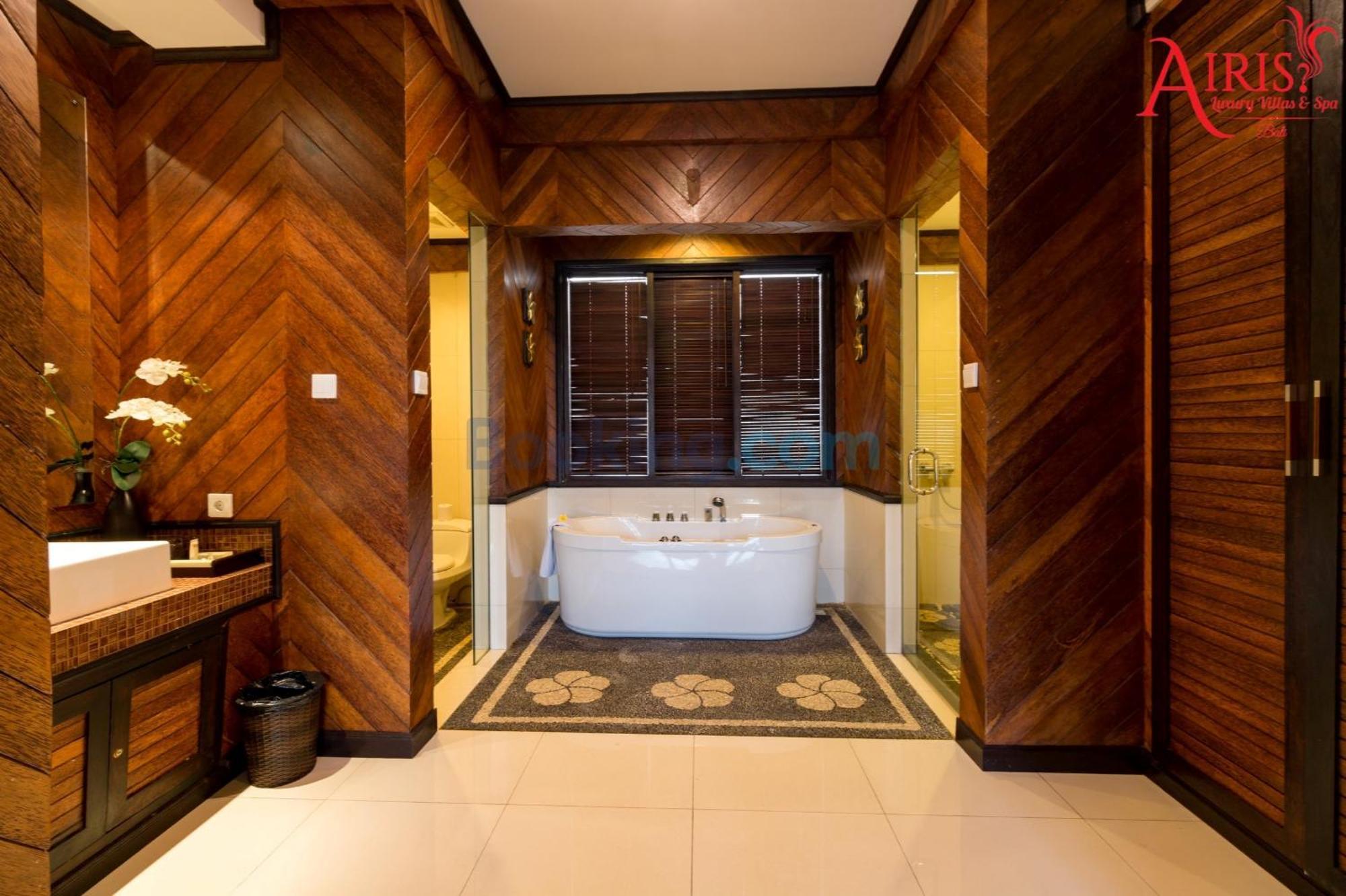 Airis Luxury Villas And Spa Uluwatu Δωμάτιο φωτογραφία