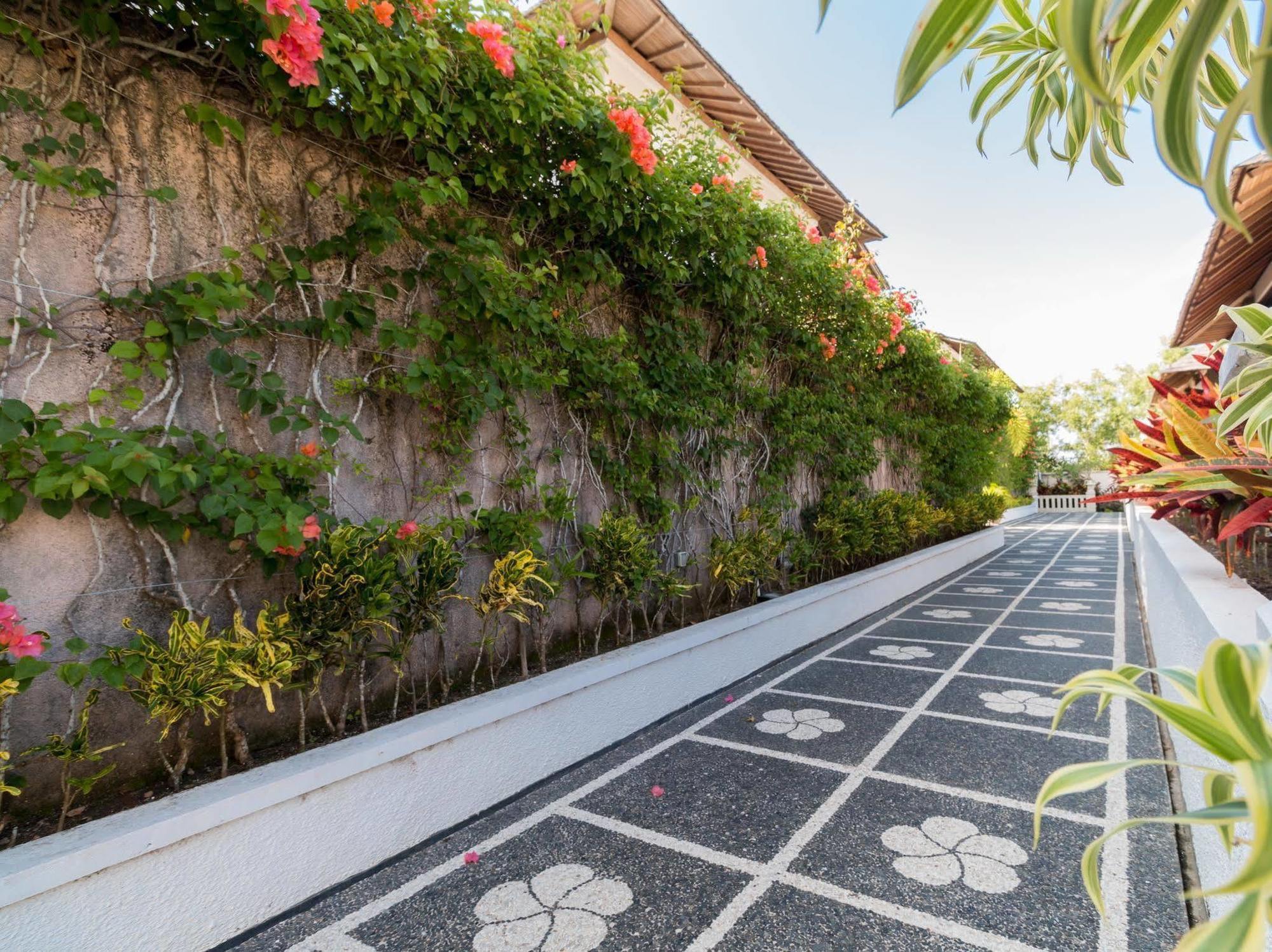 Airis Luxury Villas And Spa Uluwatu Εξωτερικό φωτογραφία